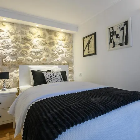 Apartment Buza