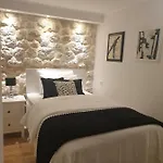 Διαμέρισμα Buza *